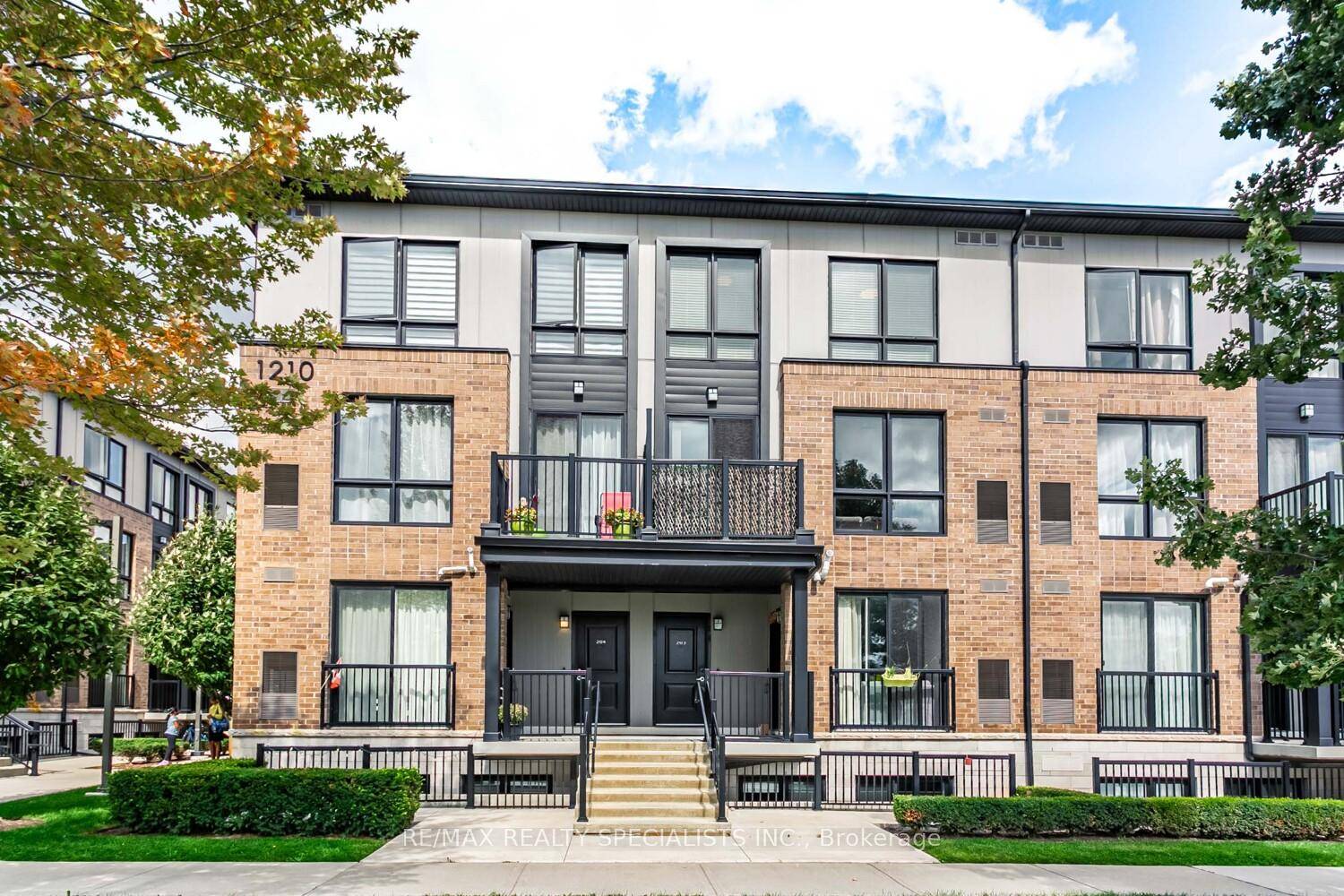 Welcome To 1210 Main St E 203 !