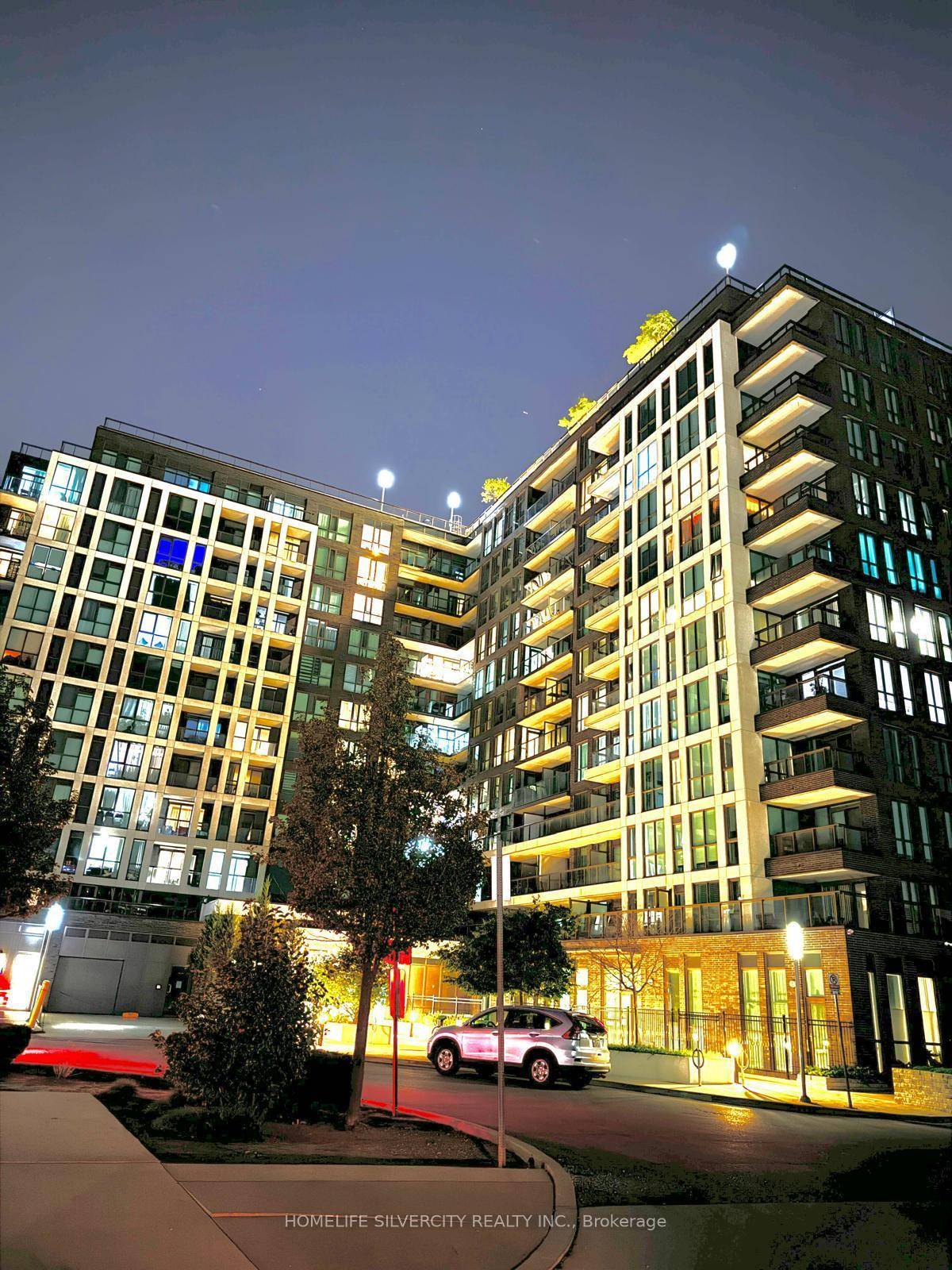 Clean and Spacious One Bedroom Den Suite with ensuite laundry and 4pc Bath, Modern Kitchen with spacious cupboards, granite countertop and black appliances.