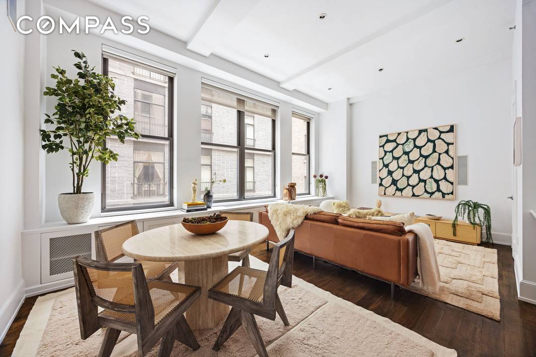 Expansive 1 Bed, 1. 5 Bathroom luxury condominium in prime Flatiron.