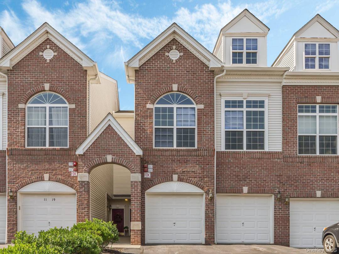 Look no further. An amazing rental opportunity.