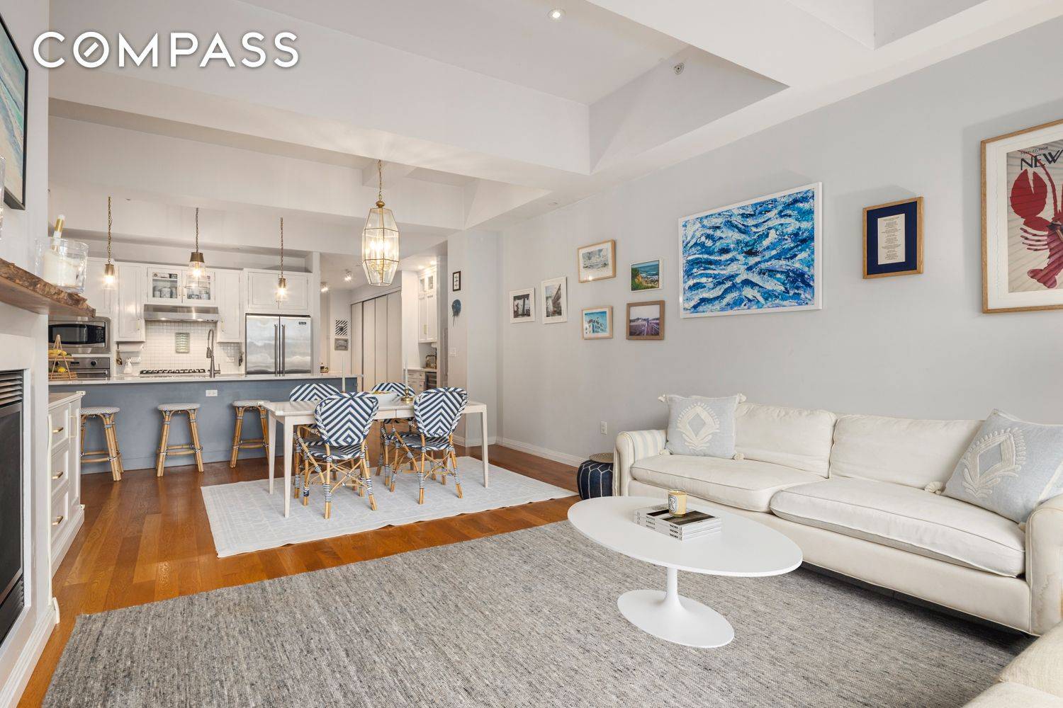 A rarity in the heart of Brooklyn Heights !