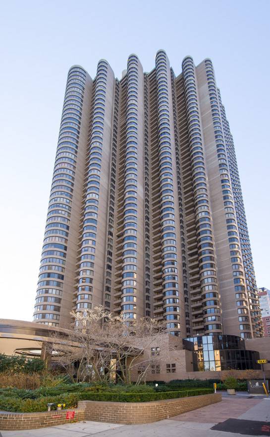 Beautiful river views, 2 Bedrooms and 2 Full Baths, 1041SF, balcony with an additional 48SF, six closets 2 of which are walk in, Central heat and Central AC provided by ...