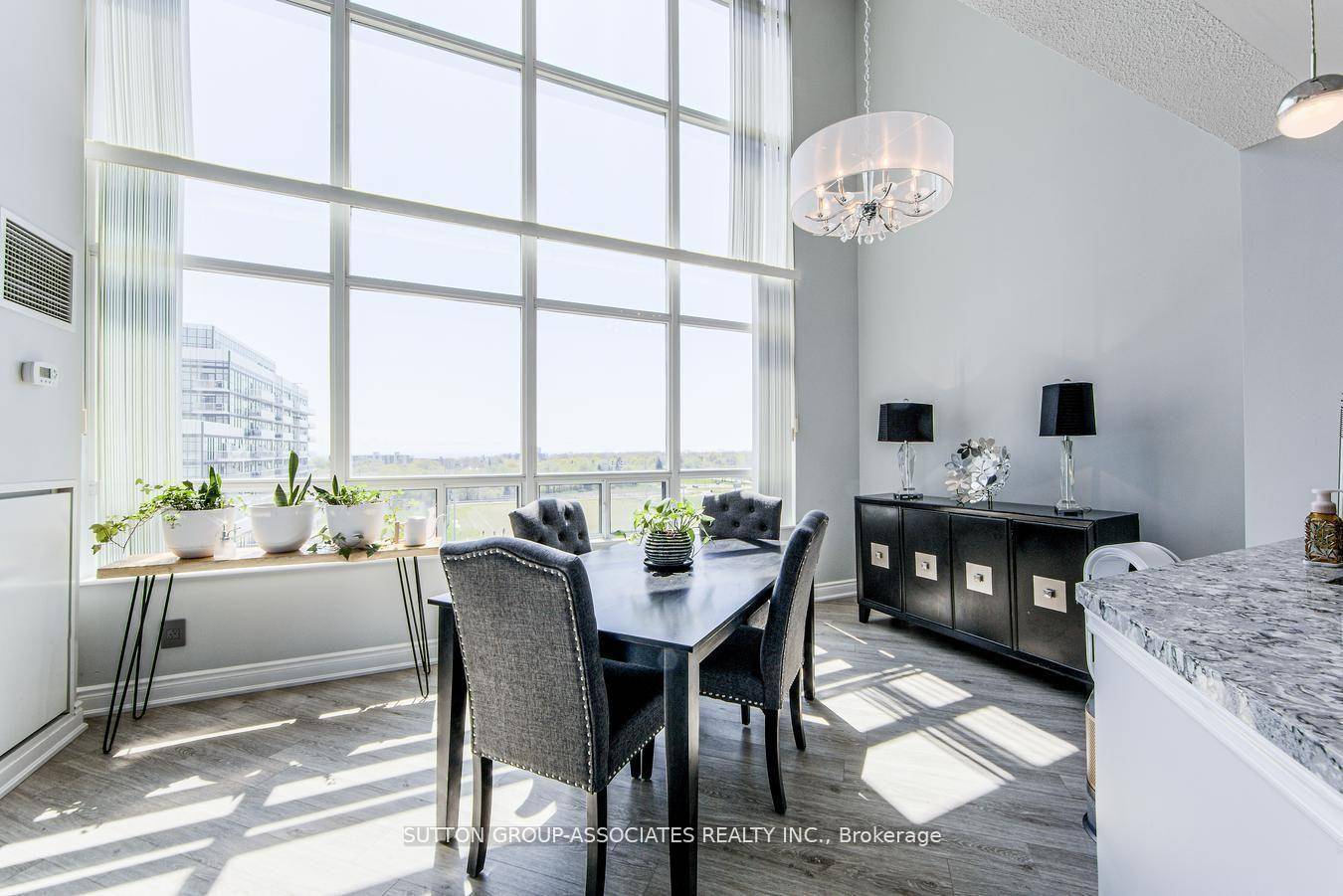 Indulge in the epitome of city living in this stunning apartment unit !