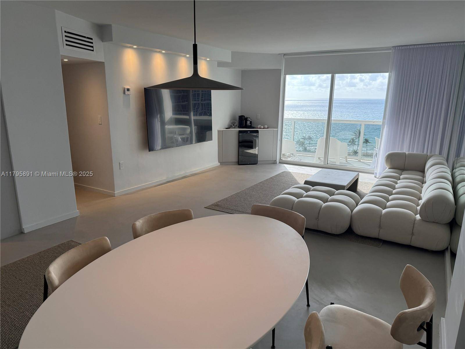 Amazing ocean views from this 2 bedroom, 2 bath condo in prestigious Bal Harbour.