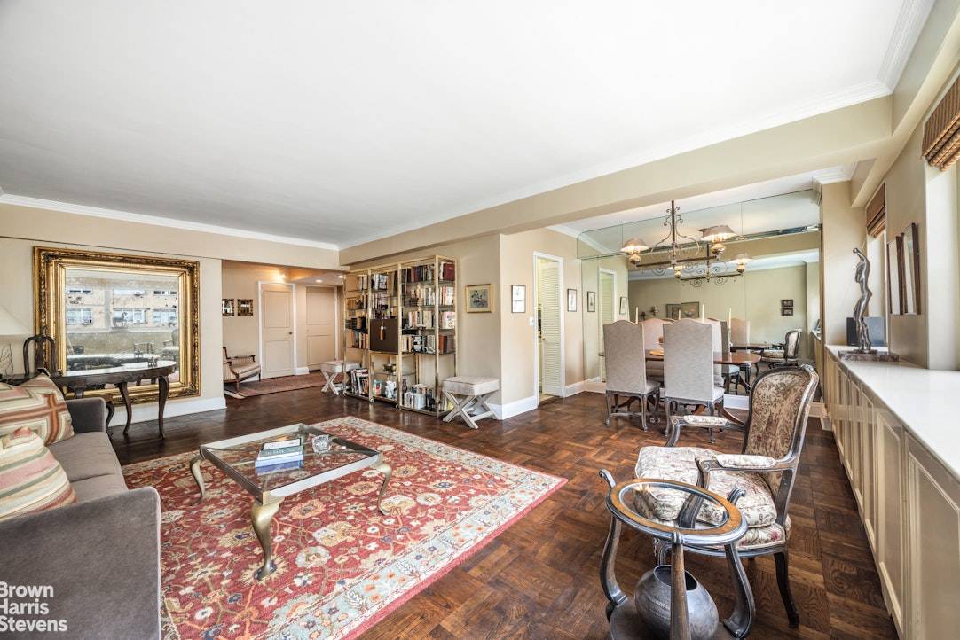 JUST LISTED ! A rare and coveted high floor corner home with nearly 40 feet of frontage over Park Avenue and vistas of the Empire State Building in a full ...