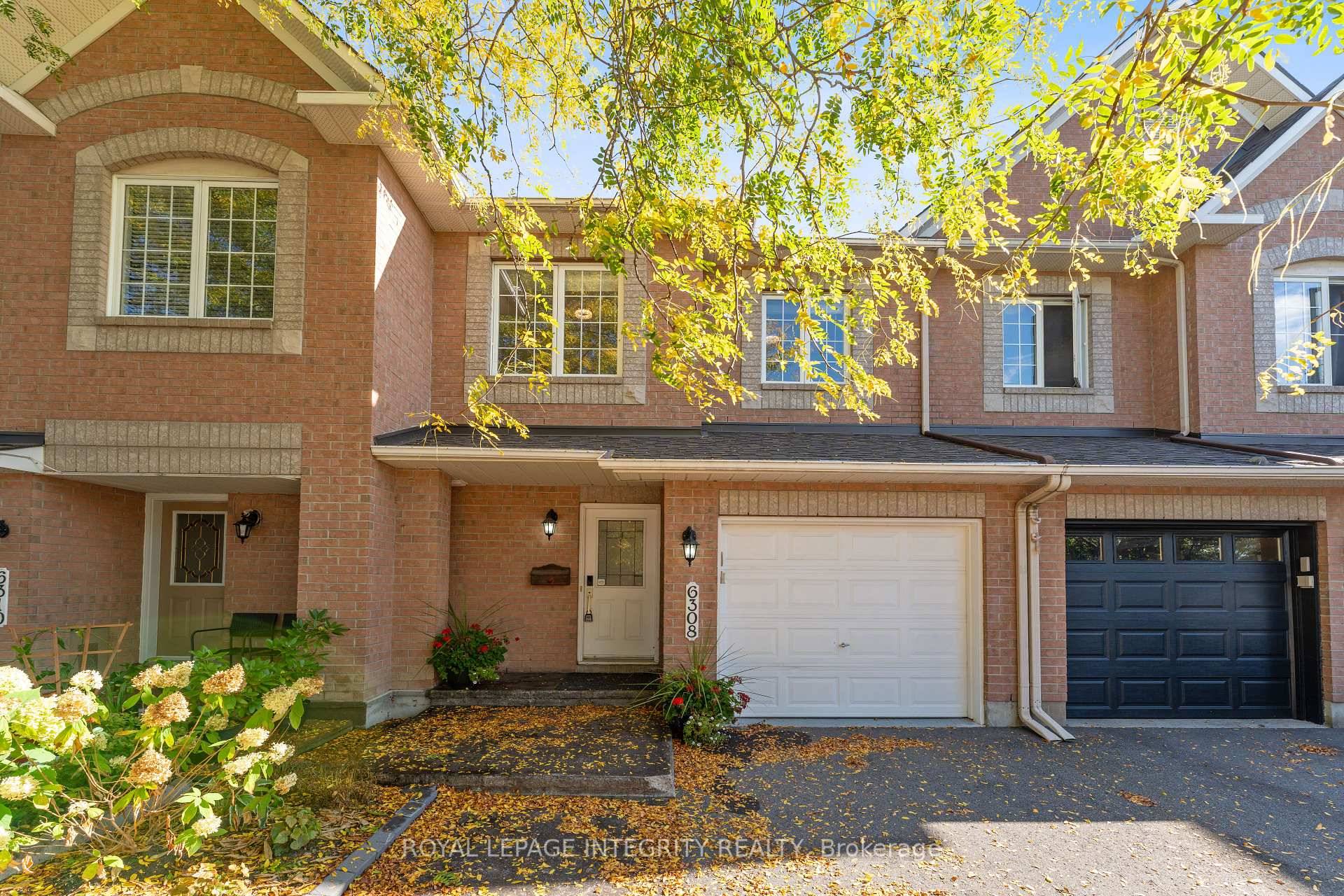 DISCOVER the PERFECT BLEND of style, comfort, and convenience in this METICULOUSLY maintained Minto Manhattan model in the heart of prestigious Chapel Hill, Orleans.