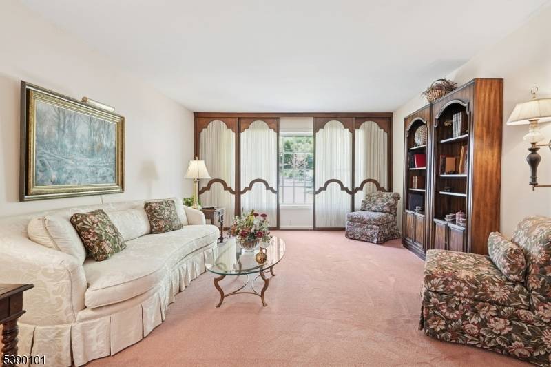 Meticulously maintained and updated ranch nestled on a quiet cul de sac located in one of Livingstons most desirable areas, close to schools, houses of worship, NY transportation and shopping.