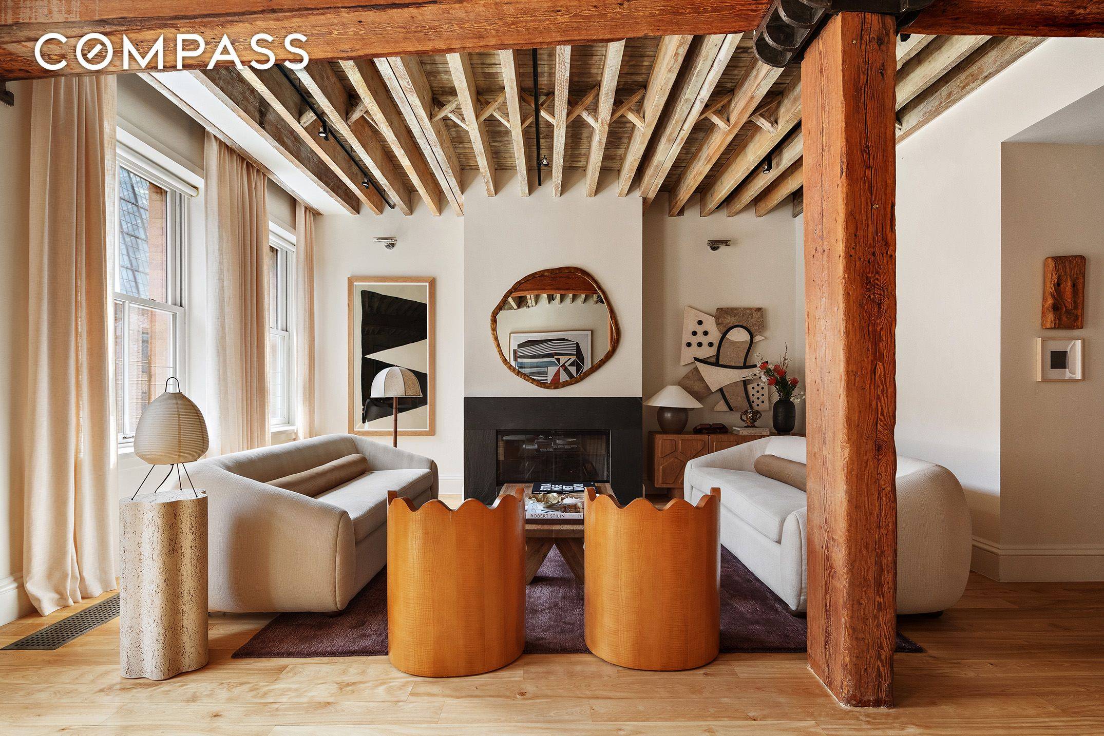 A Rarely Available Landmark Loft Duplex in Tribeca s Historic Core ARCHITECTURAL PROVENANCE 61 North Moore Street, located on one of Tribeca s most prized cobblestone blocks, is a distinguished ...