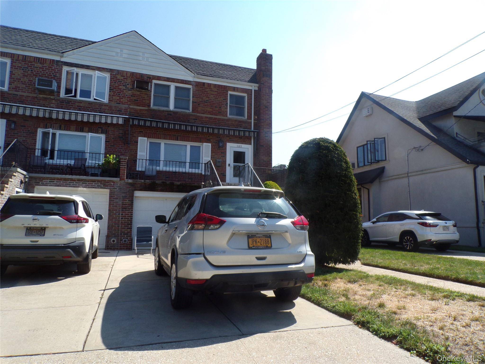 MANHATTAN BEACH 2 family semi attached side hall 3 bedroom 21 2 bath duplex, with large living room, dining room, with accesss to back deck and yard, 2 bedrooms, full ...