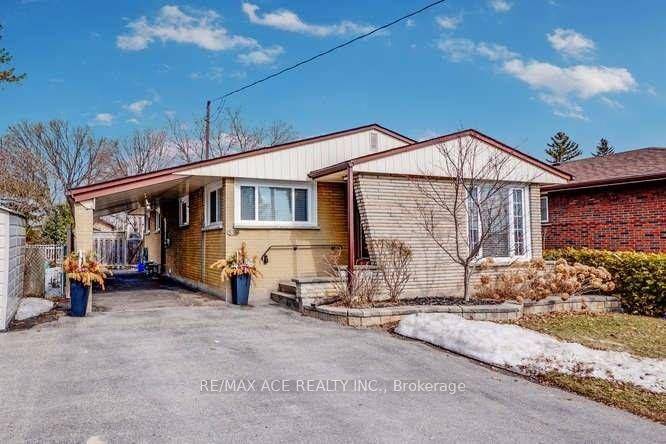 Legal 3 Bedroom Basement Apartment for Lease Bright and spacious legal basement unit featuring a full kitchen, 3 bedrooms, and a full bathroom.