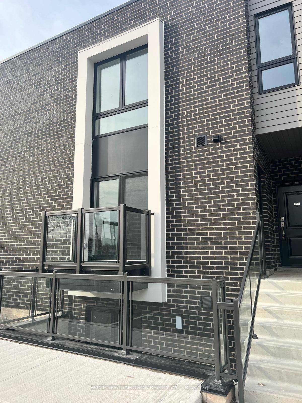 Welcome to your luxurious condo nestled in the heart of Niagara Falls, where comfort meets convenience.