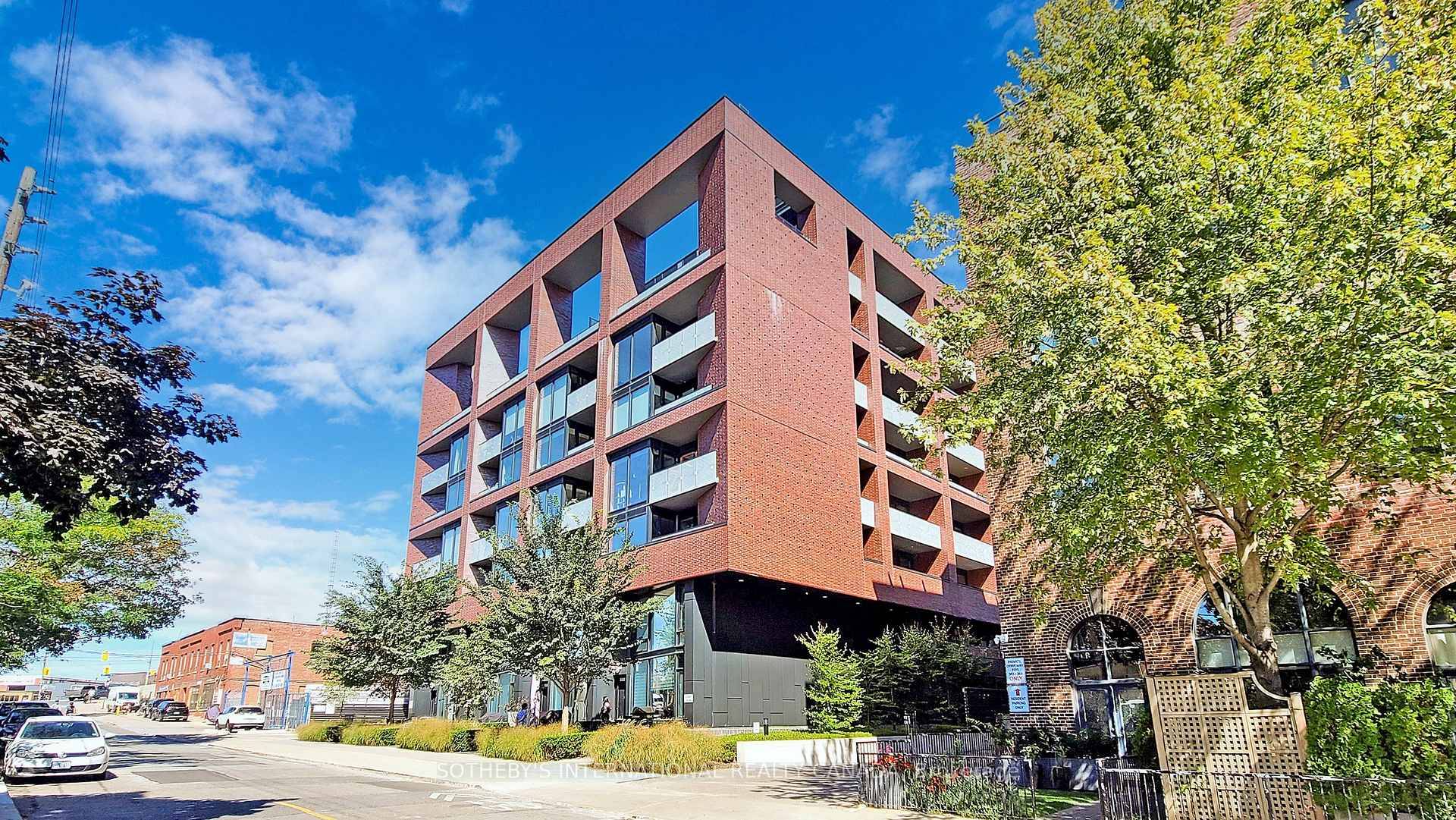 Now Available for Rent at The Uber Popular 383 Sorauren Soft Lofts, Spacious 690 Square Foot1 1 Den Office with large Private Balcony.