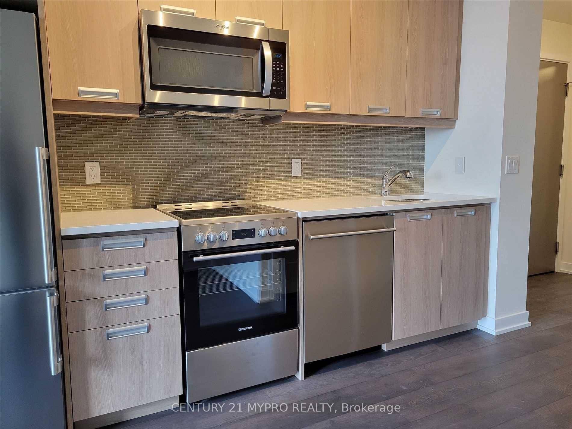 Spacious Pj Studio Located In The Heart Of Entertainment District.