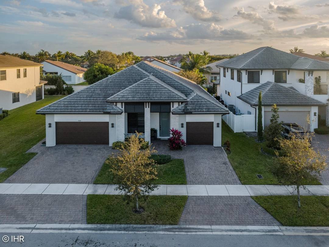 Step into this bright, open home 5 bedrooms and 4 full bathrooms built in 2022, boasting 3001 square feet of stylish living with impact windows.