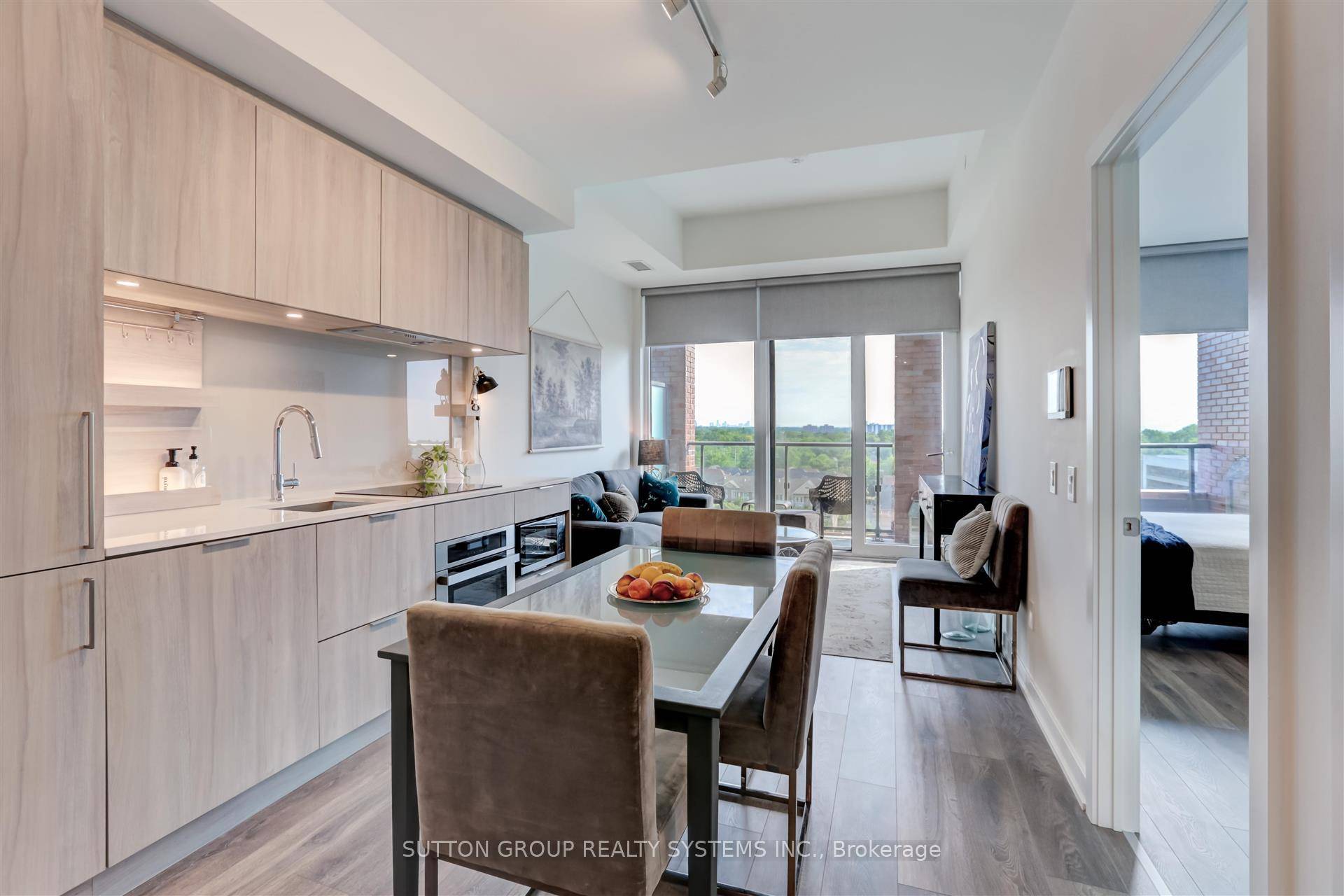 Enjoy the Comfort and Style in this Brand New One Bedroom Den Downtown Port Credit Condo.