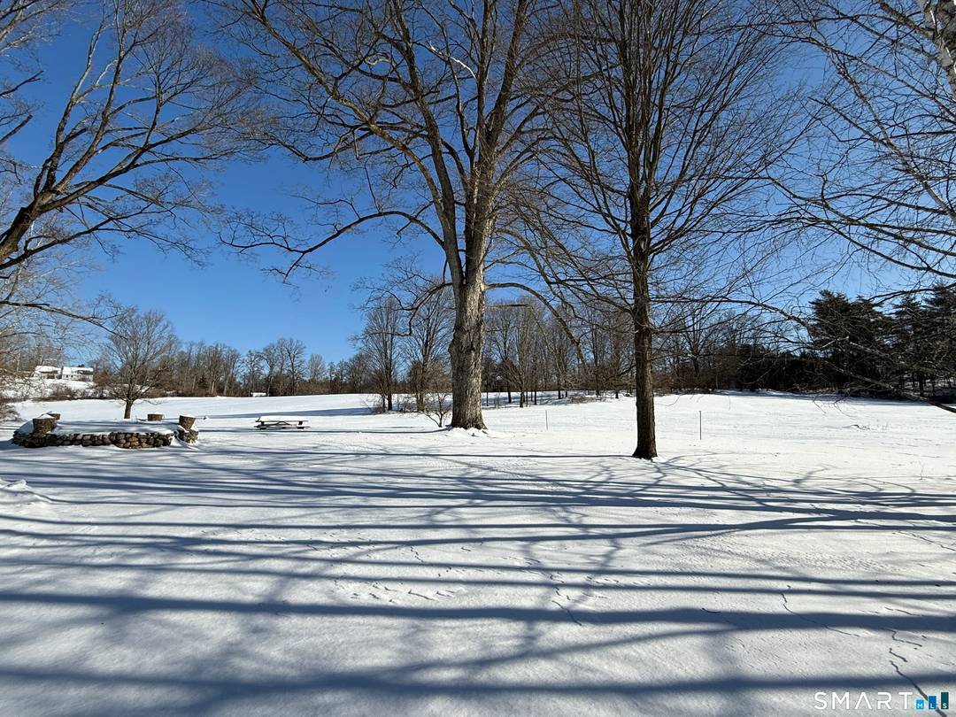 Exceptional country estate on 16.