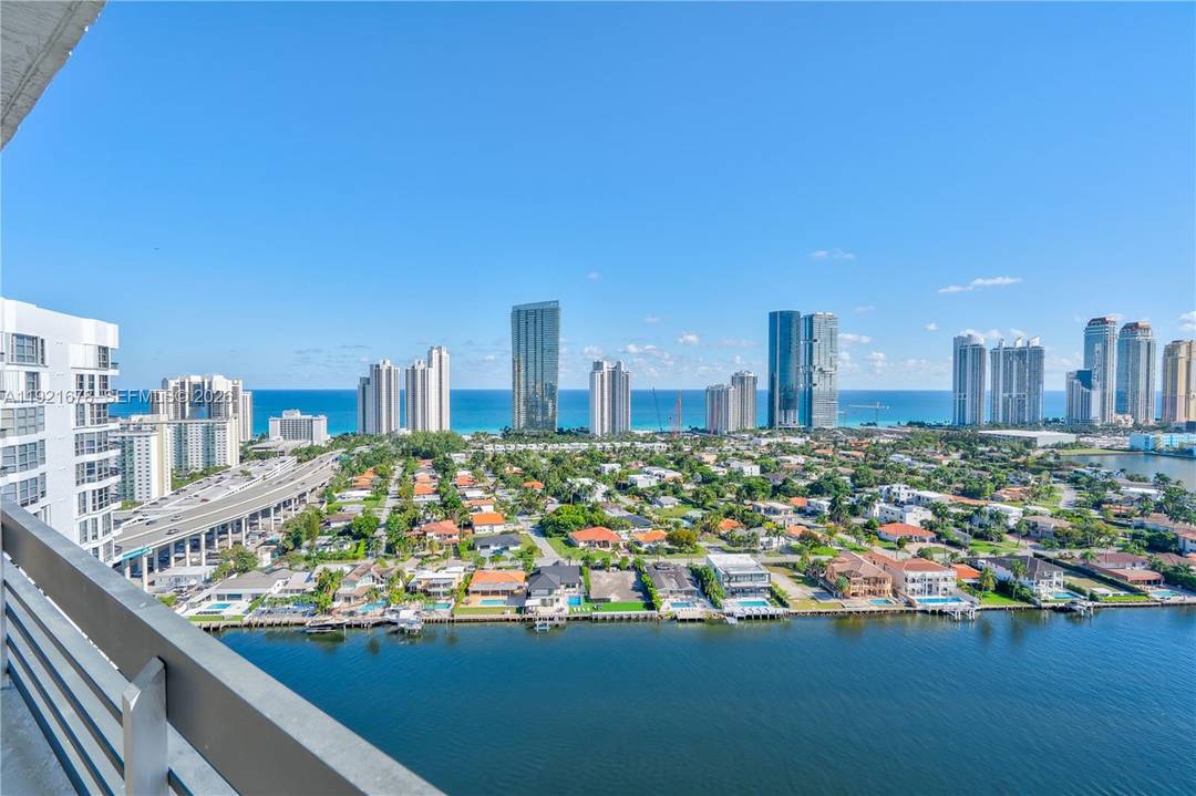 MYSTIC POINTE GORGEOUS 2 B R, 2 B A, SPLIT FLOOR PLAN CONDOMINIUM BOASTING 1, 447 SQ FT.