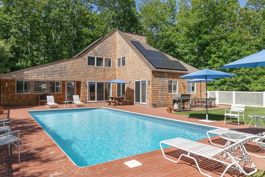 Four Bedroom East Hampton