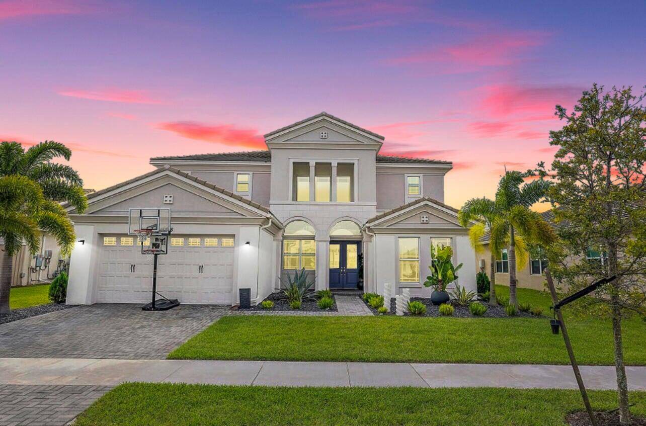 Absolutely Beautiful KESTREL GRAND Estate Home In The Gorgeous Gated Community 'Meadows Of Westlake'.