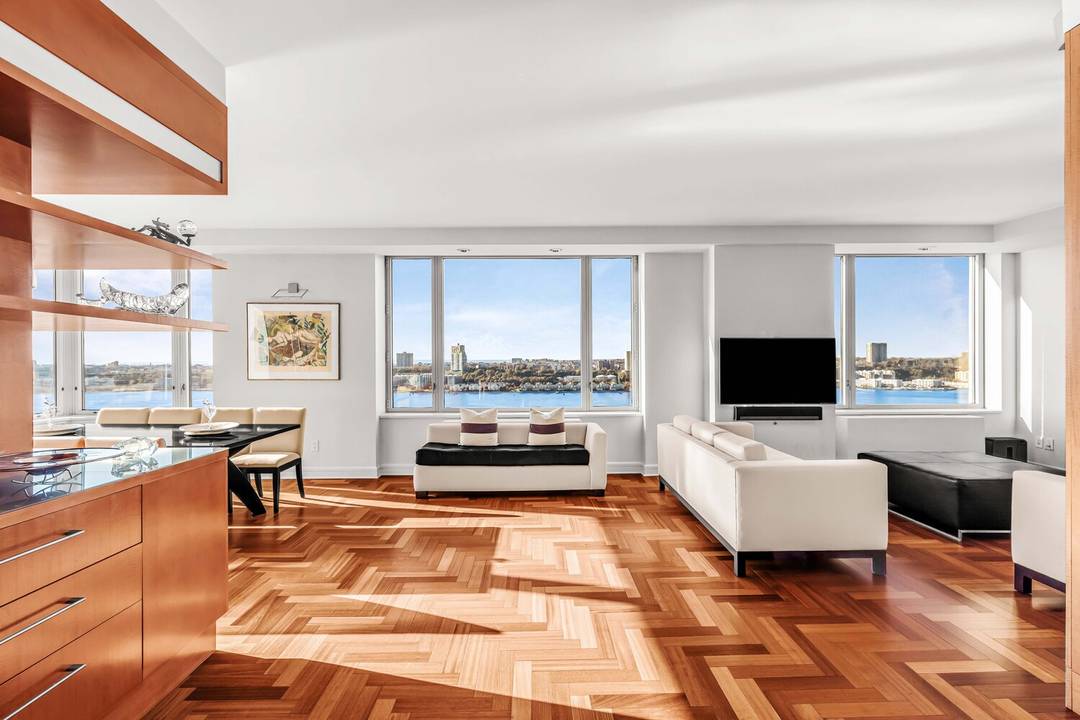 High above Riverside Boulevard on the 24th floor, this expansive 2, 754 square foot residence commands sweeping exposures to the South, West, and North filling the home with extraordinary natural ...