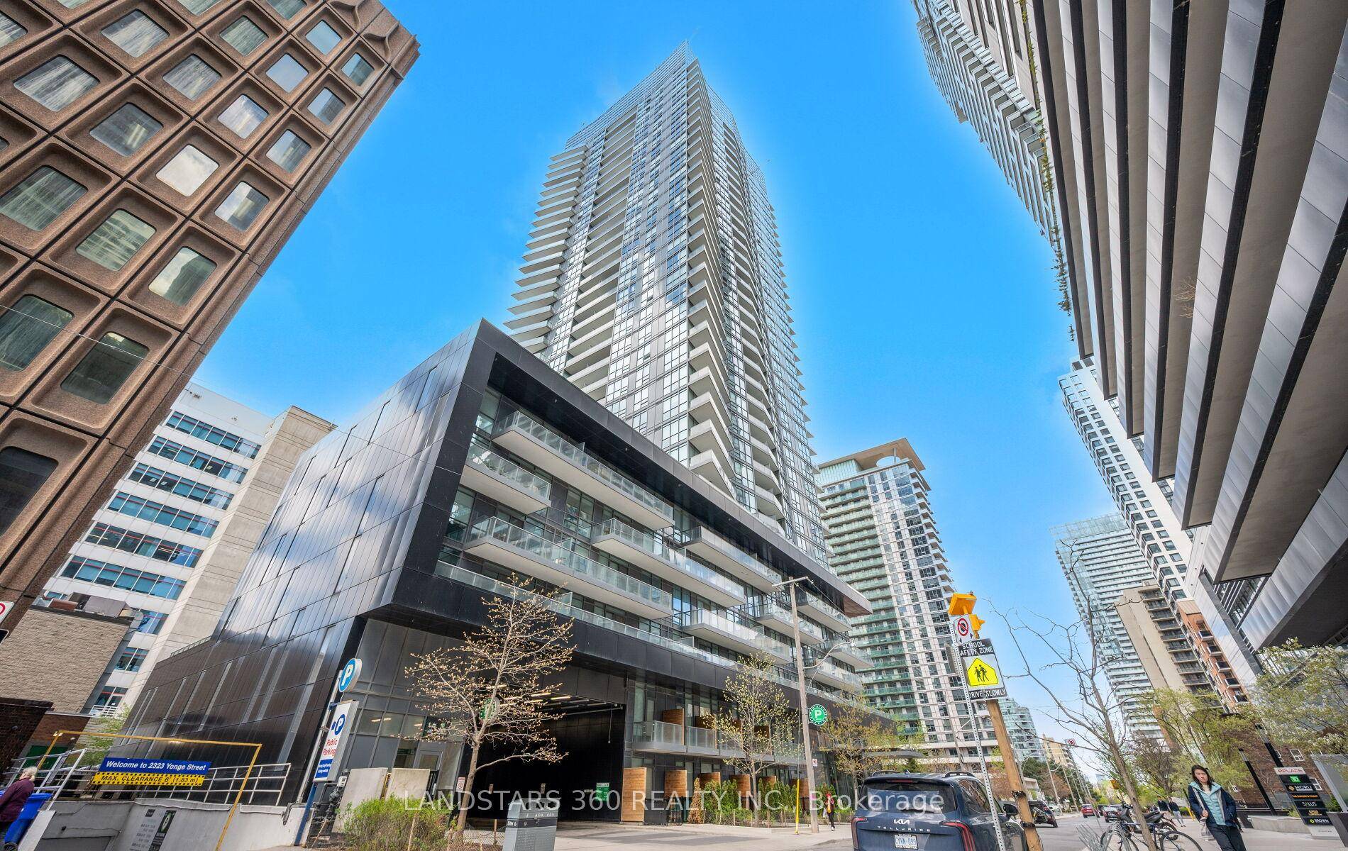 Welcome to Minto 30 Roe, a stylish condo residence perfectly situated in the vibrant heart of Yonge amp ; Eglinton.