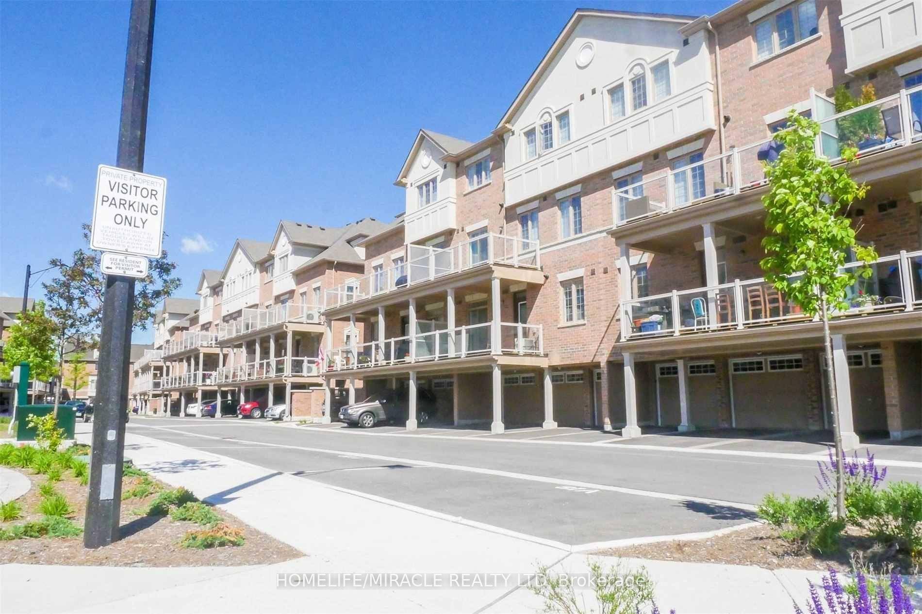 Gorgeous Executive Townhome in One of Brampton's Most Coveted Locations Perfect for contemporary families and working professionals !