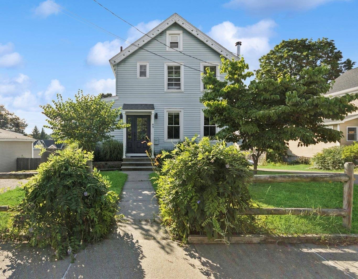 Creative Living at the Foot of Mount Beacon.