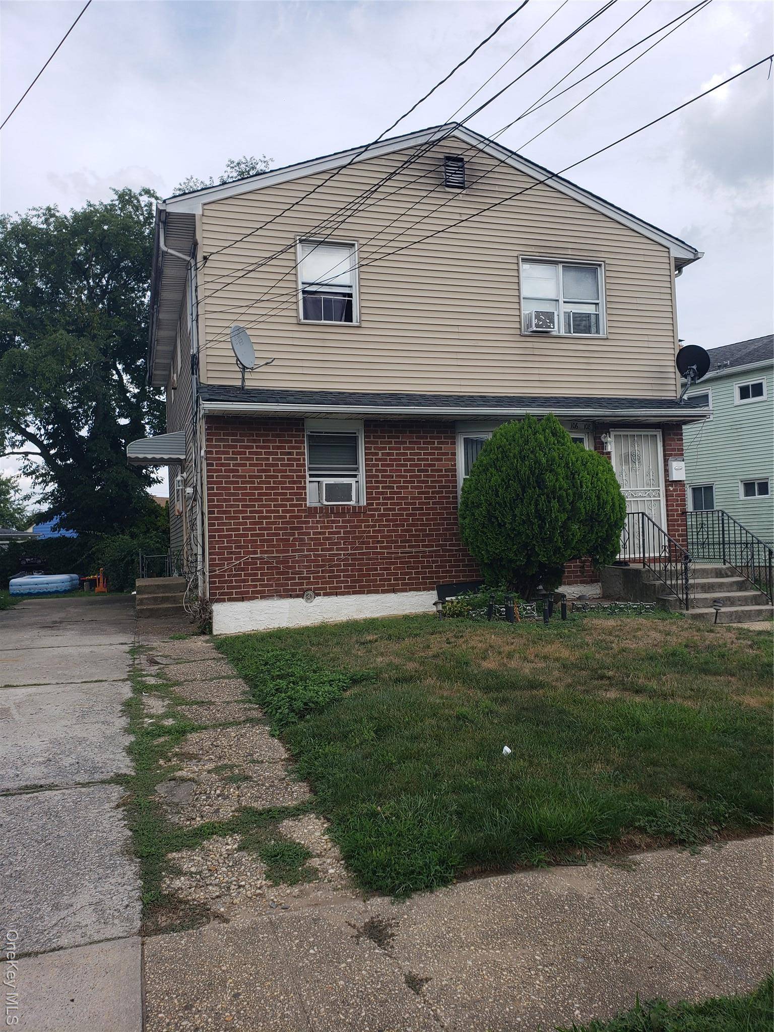 Legal 2 family short sale, Property is being sold in As Is condition and sold with NON PAYING occupants.