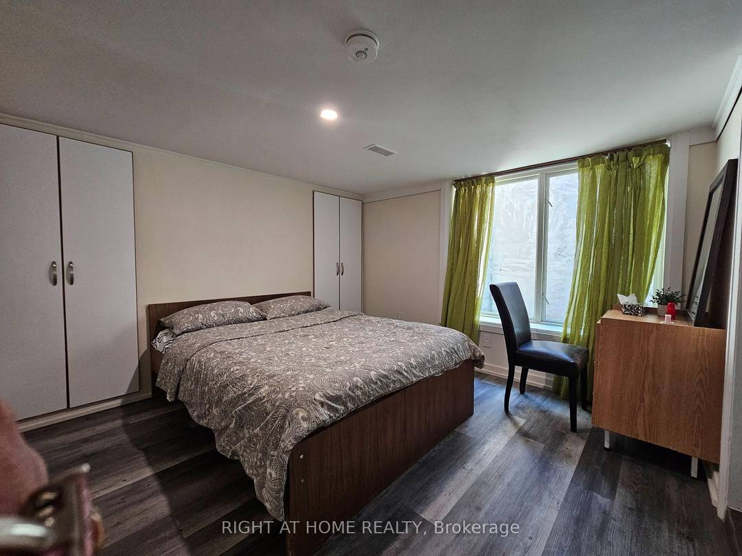 Premium Location in Drewry and Bathurst area.