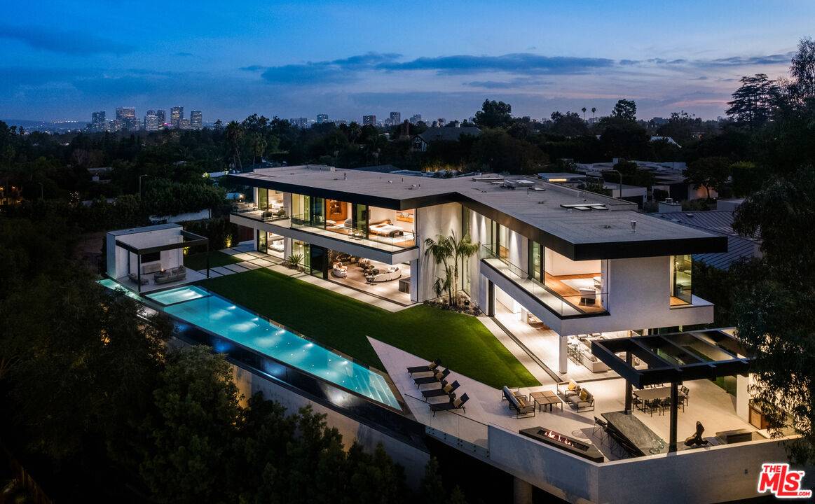 1130   Angelo Dr 5BR Beverly Hills Post Office | B.H.P.O. La