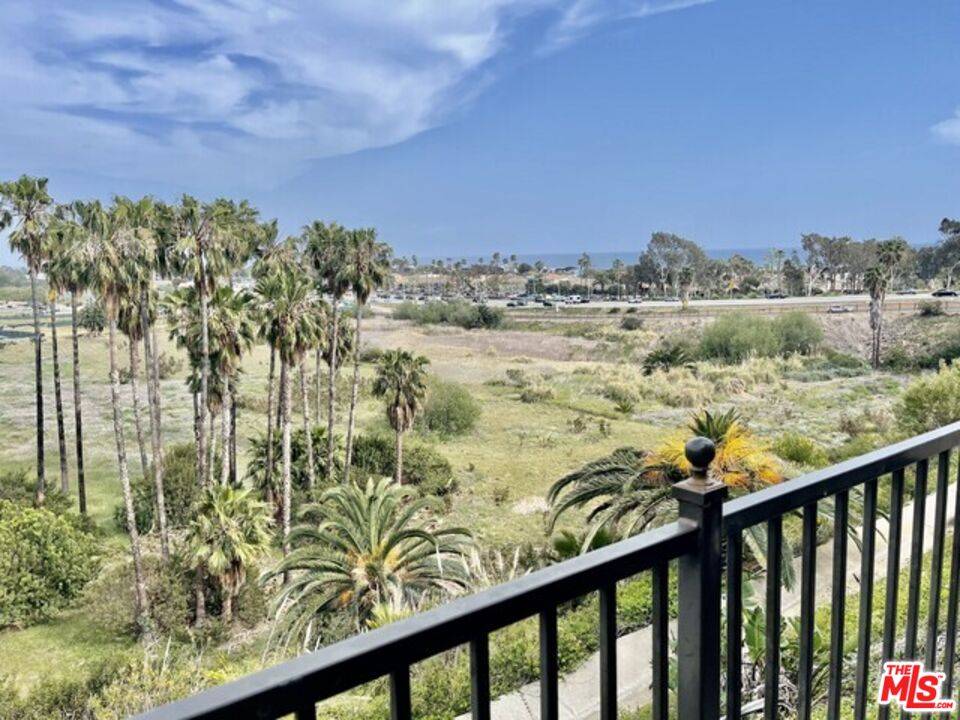 23901   Civic Center Way 2BR Malibu La