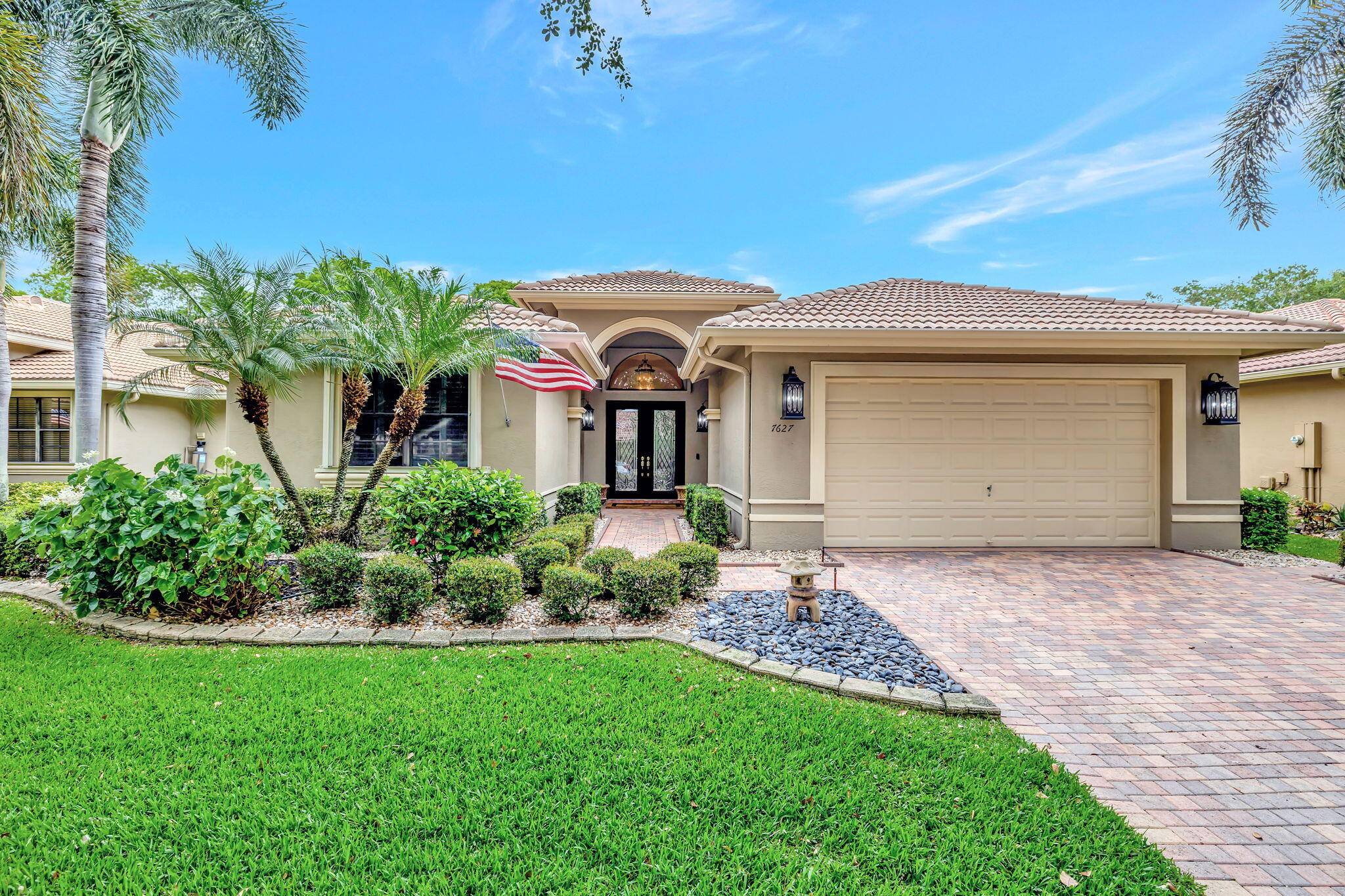 A Truly Elegant Residence in Tivoli Reserve !