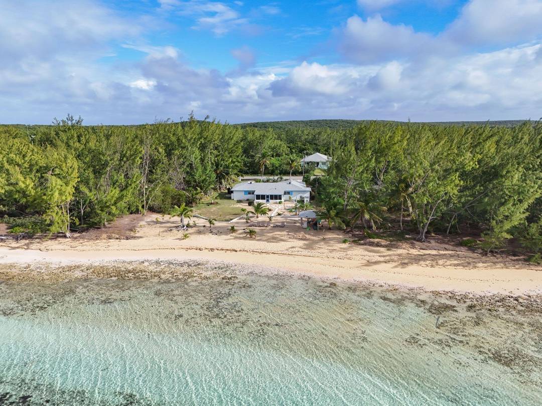 TARPUM BAY BEACH HOME Single Family Home Eleuthera