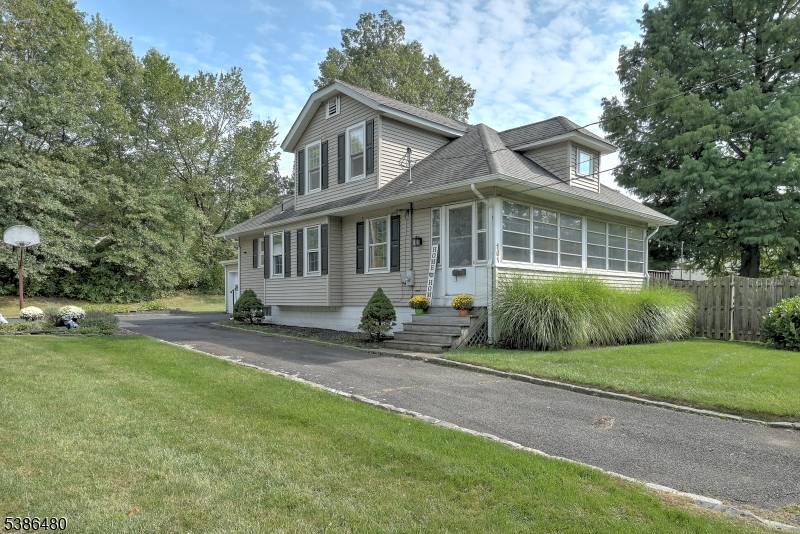 Welcome home to charming 161 Passaic Avenue facing Osborne Avenue.