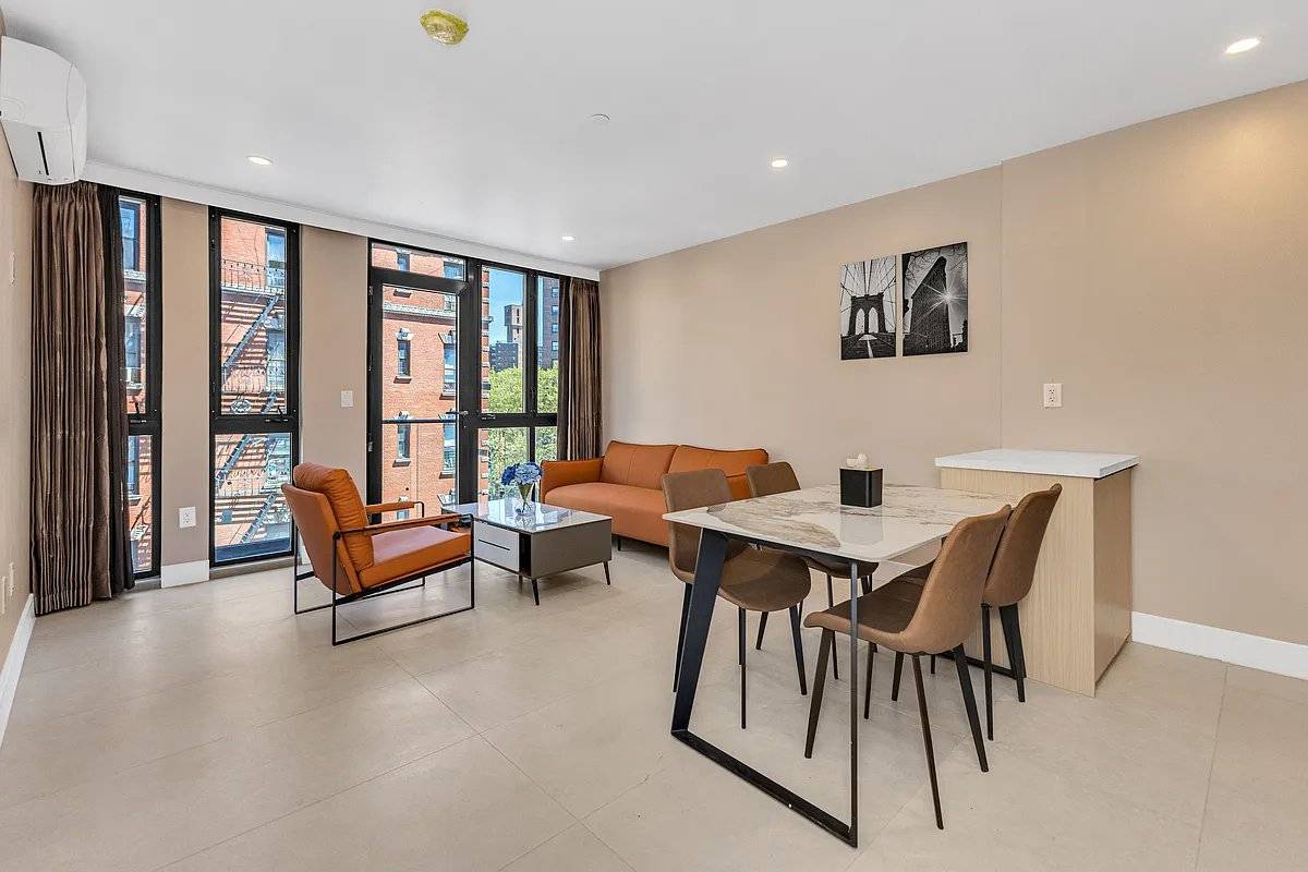 New Building ! Be the FIRST to live in this new development located in Two Bridges !
