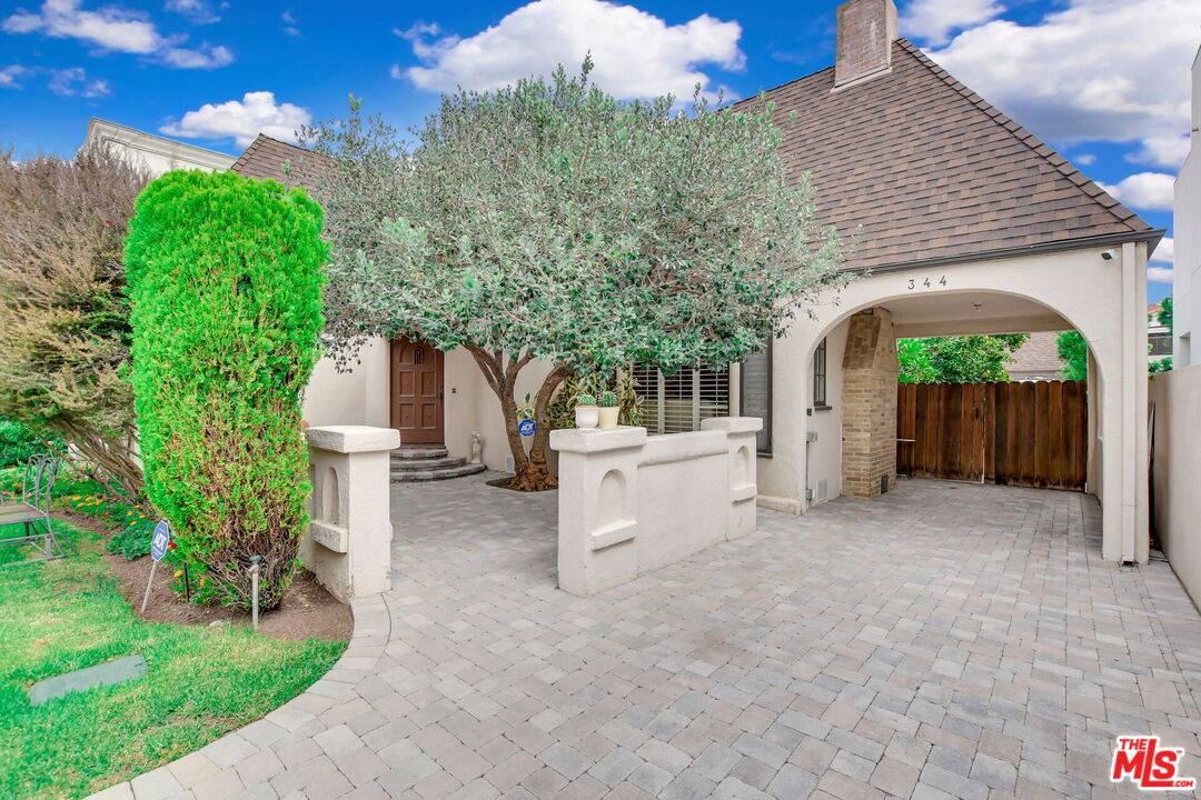 344 S Swall Dr LA
