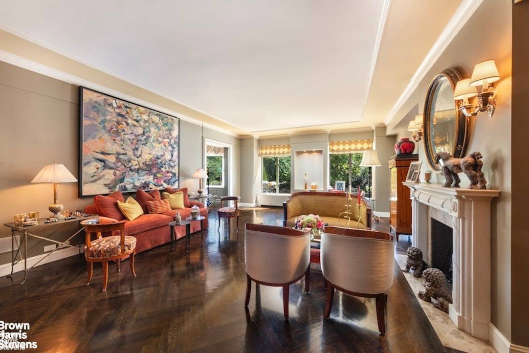 A kitchen on The Park ! Dramatic and grand, this approximately 3000 square foot, corner home at the stunning Majestic has its kitchen overlooking Central Park.