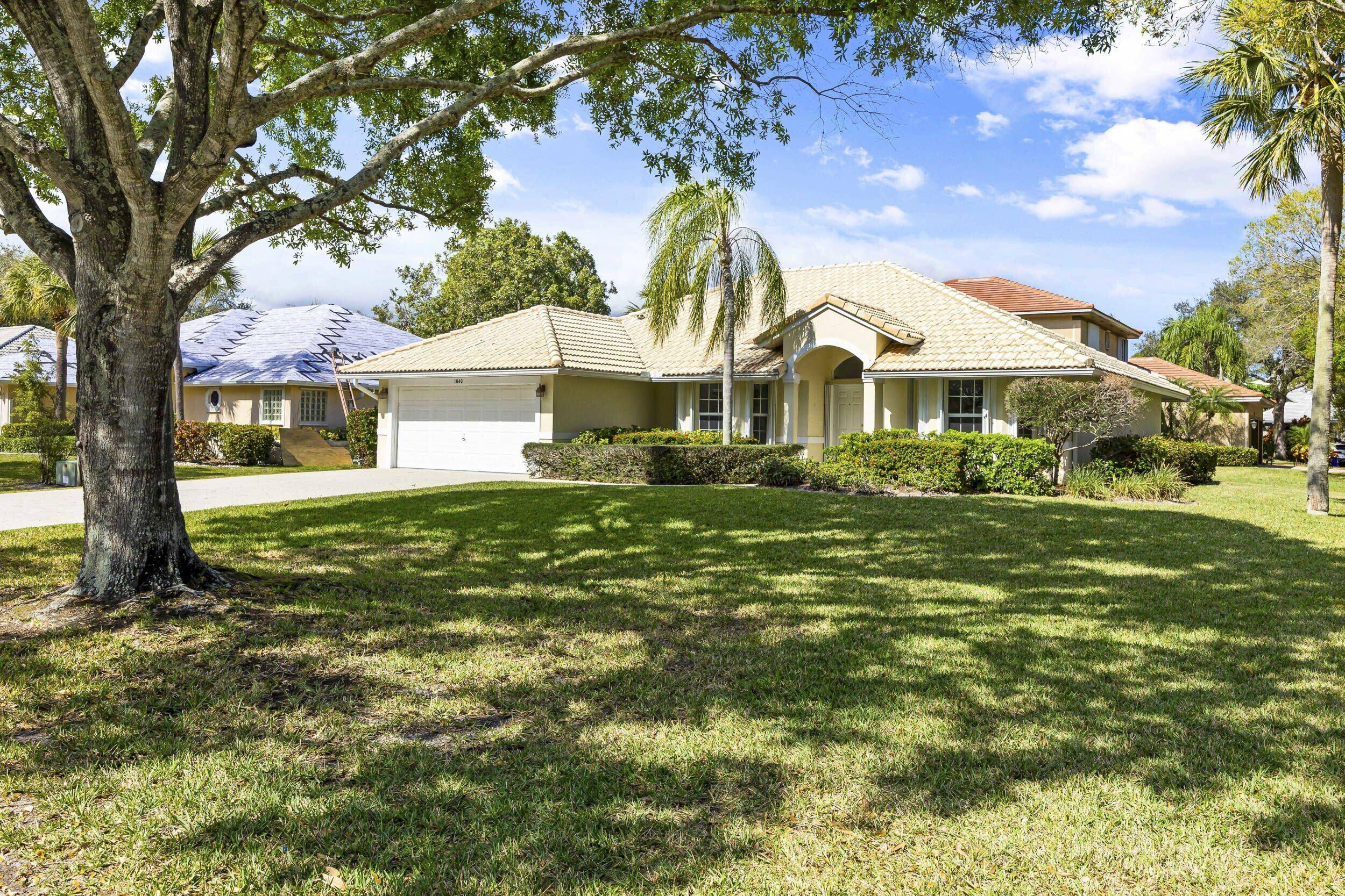 Rare opportunity in the highly sought after community, Egret Landing !
