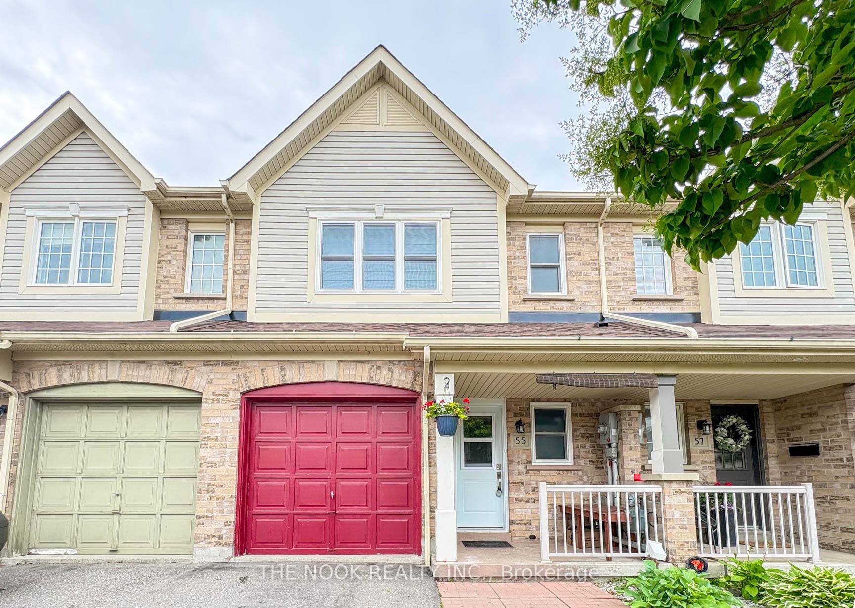 Welcome to 55 Telegraph Drive, refreshed with brand new flooring and paint on second level, brand new zebra blinds, freezer, mouldings upstairs, toilet in upstairs bath, pot lights, lighting fixtures, ...