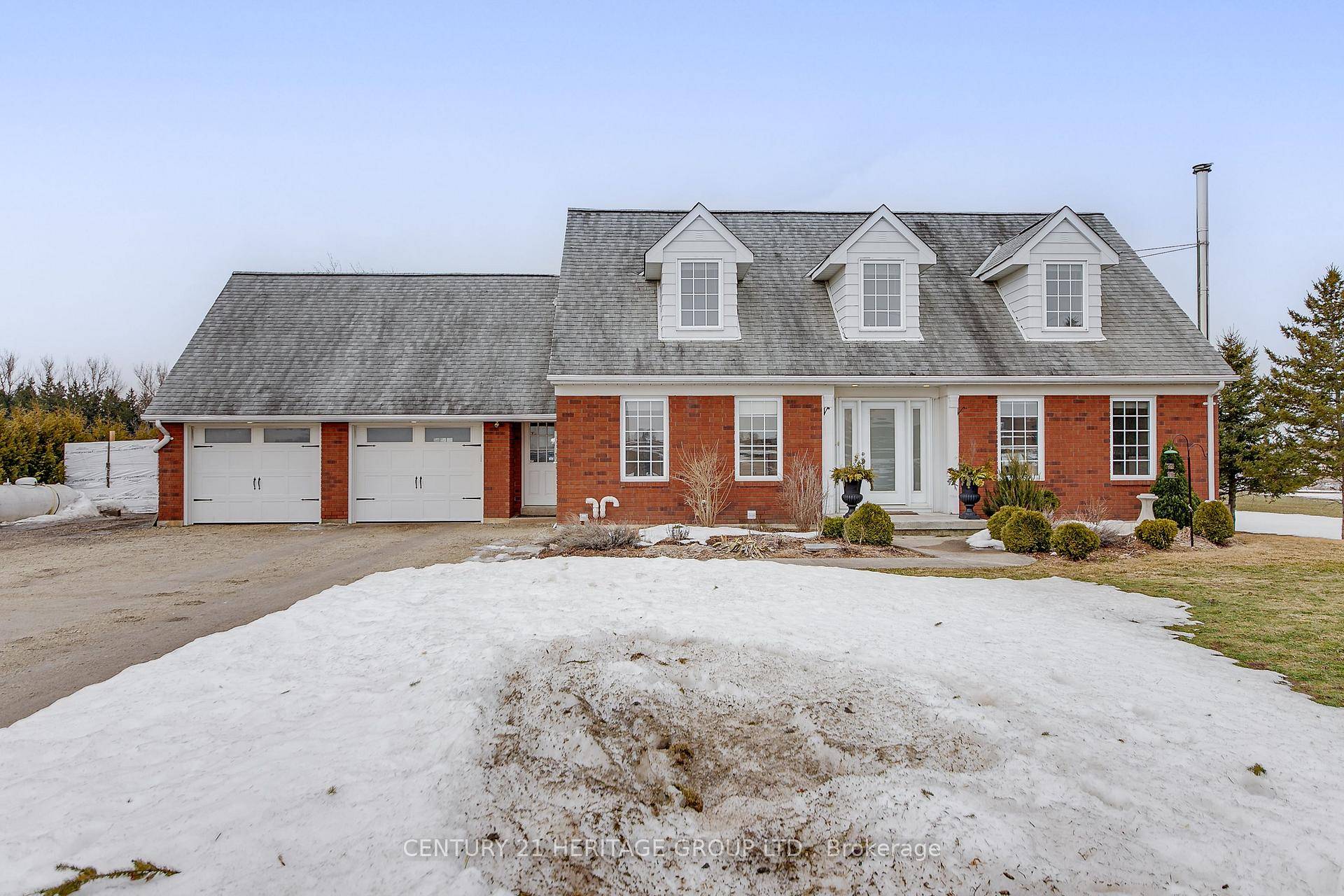 Step into your dream home on the outskirts of Alliston in beautiful Adjala, Ontario.