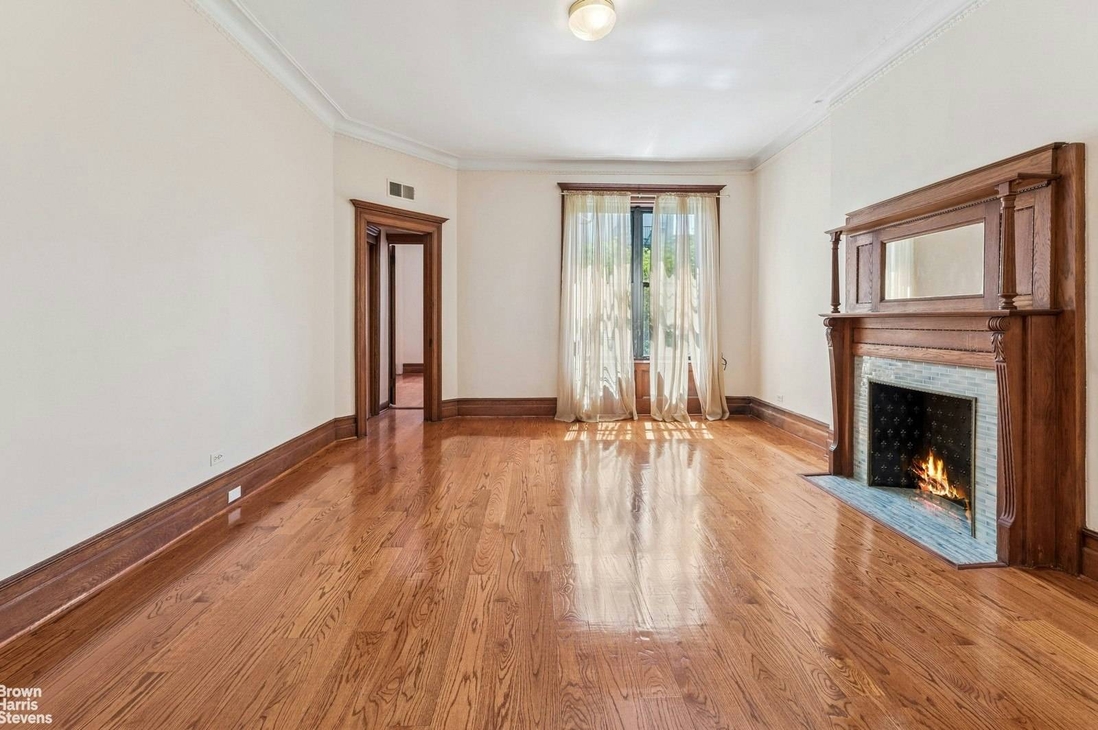 Exquisite Historic Townhouse in the Heart of South Harlem Step into a world where historic elegance meets modern sophistication.