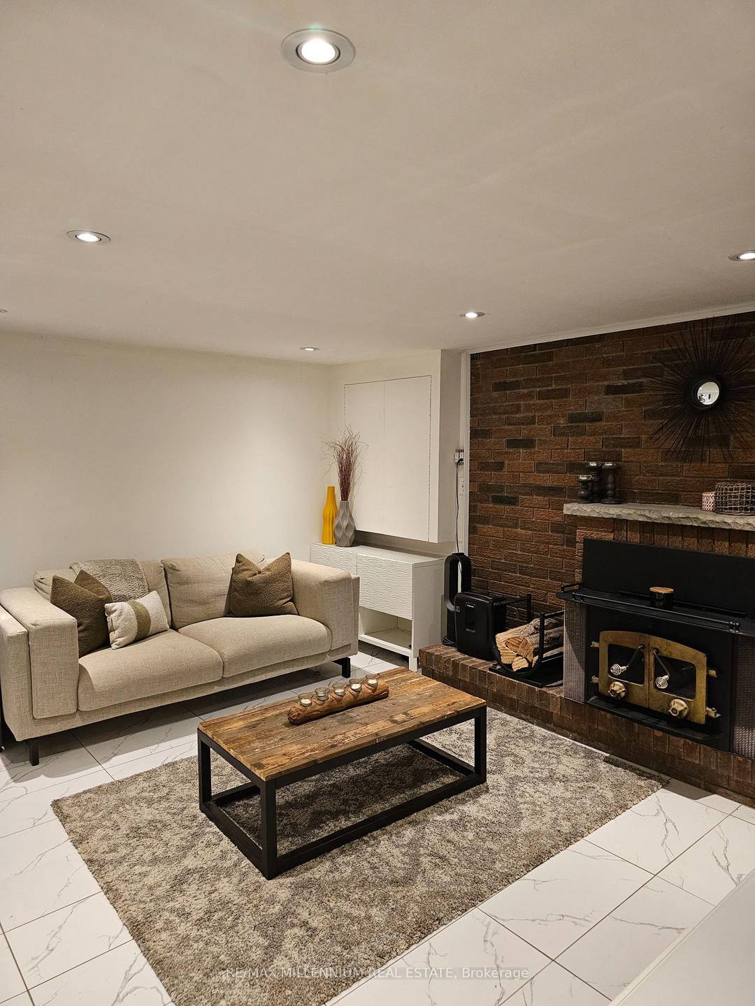 Don't Miss Your Opportunity To Lease This Beautifully Furnished One Bedroom Basement Unit.