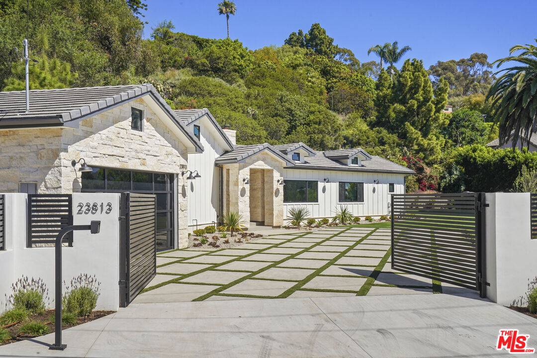 23813   Harbor Vista Dr 3BR Malibu La