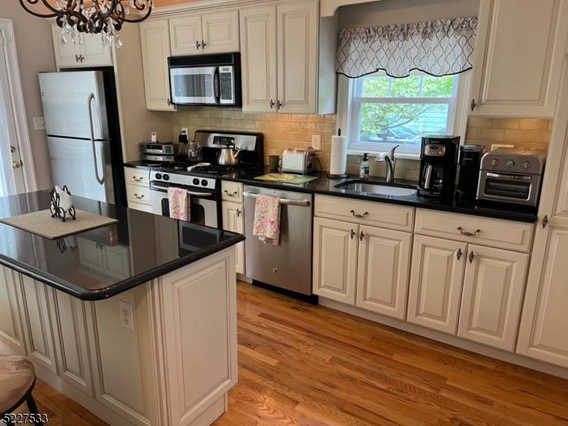 Spacious 3 Bedroom 2 1 2 Baths.