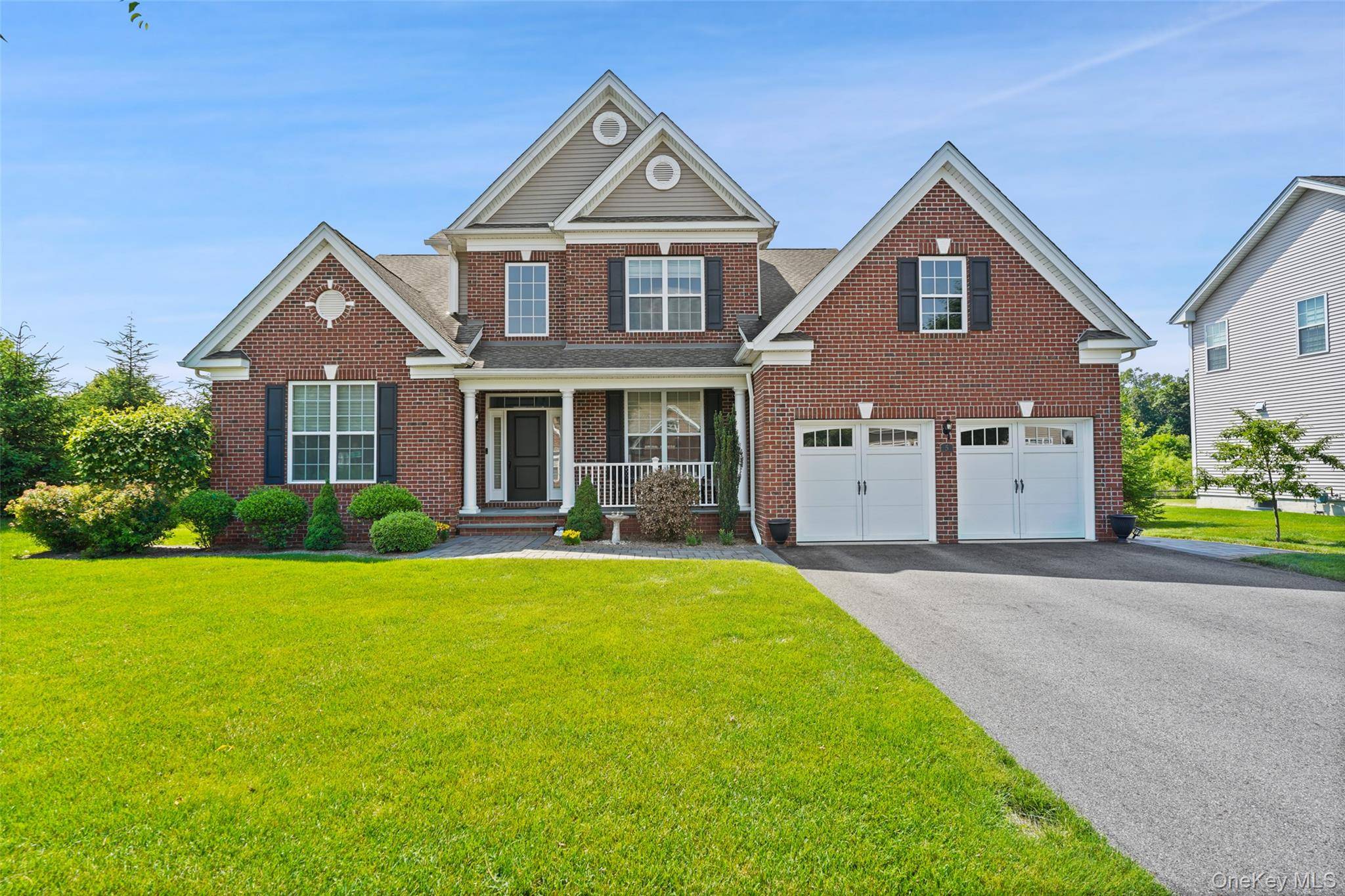 WELCOME HOME TO AN EIGHT YEAR OLD NEW PALMERTON MODEL COLONIAL.