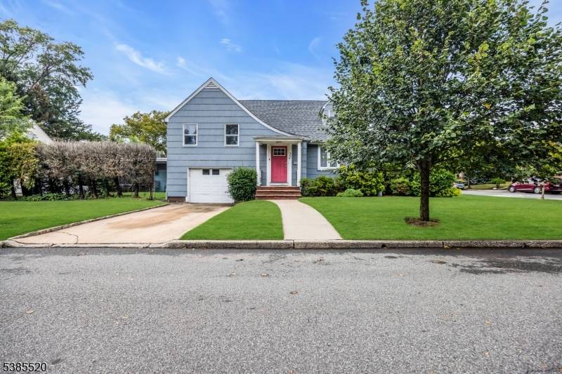 Welcome to this beautiful split level home in one of the most desirable areas of Linden offering an impressive amount of space and comfort throughout.