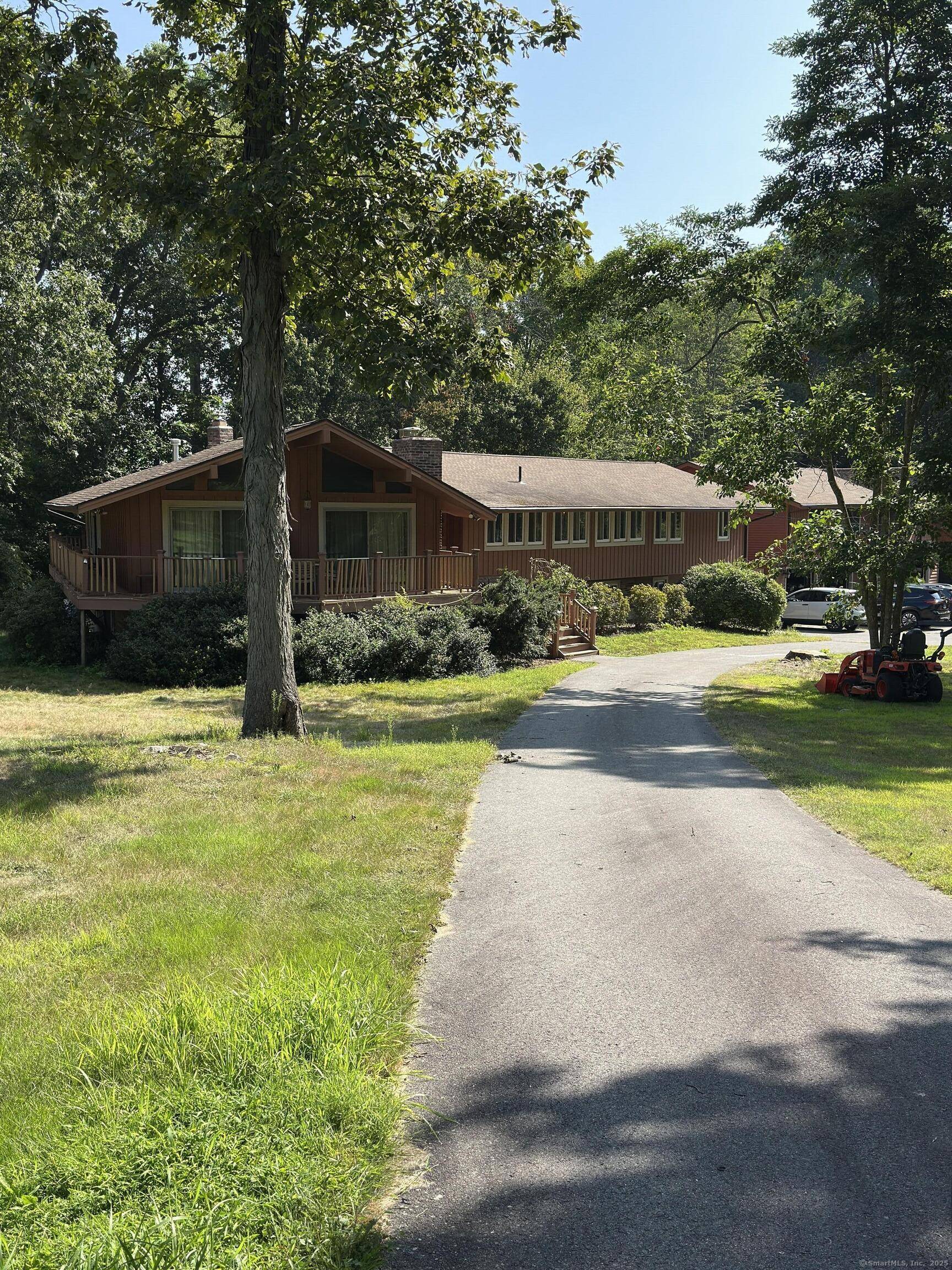 Spacious Raised Ranch on 4.