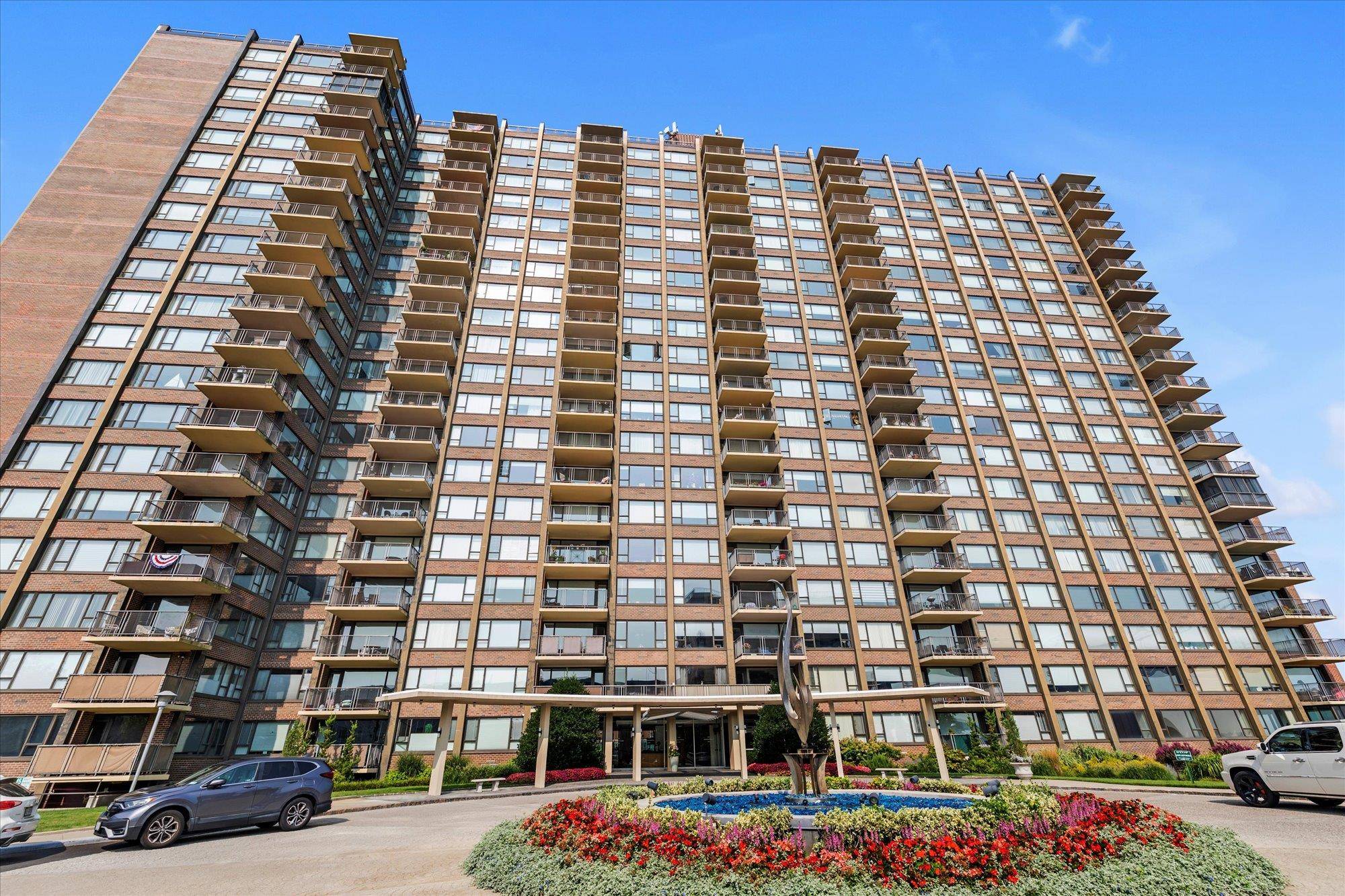 Create Your Own Retreat in this Spacious One Bedroom, One Bathroom Unit in Cryder House with Stunning Views !
