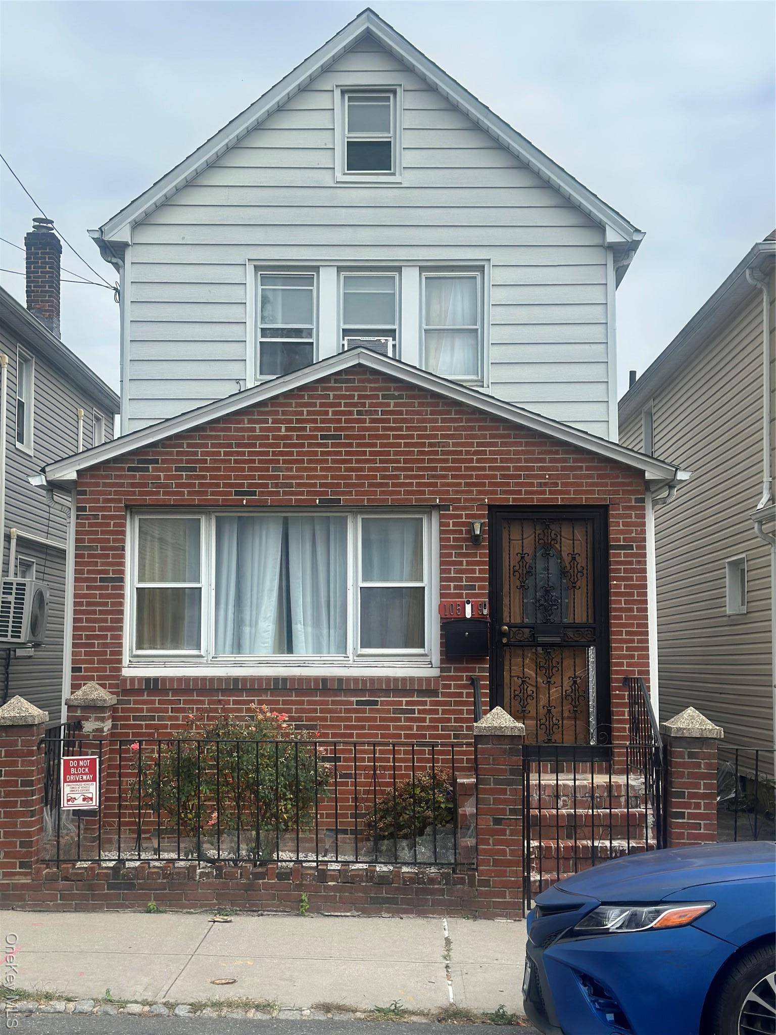 Welcome to this charming single family home featuring 3 spacious bedrooms and 2 full bathrooms.