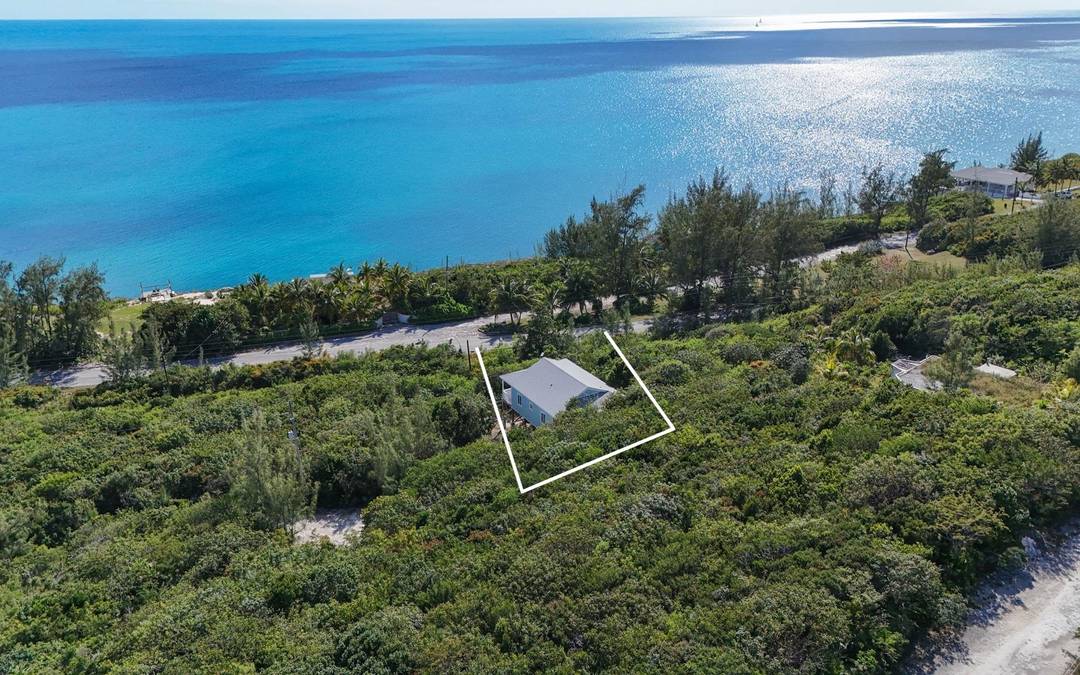 HOME IN RAINBOW BAY Single Family Home Eleuthera